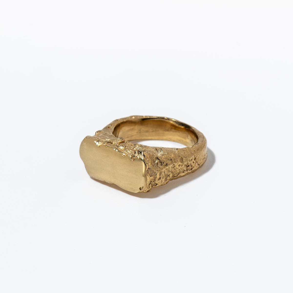 RAISED SIGNET ring