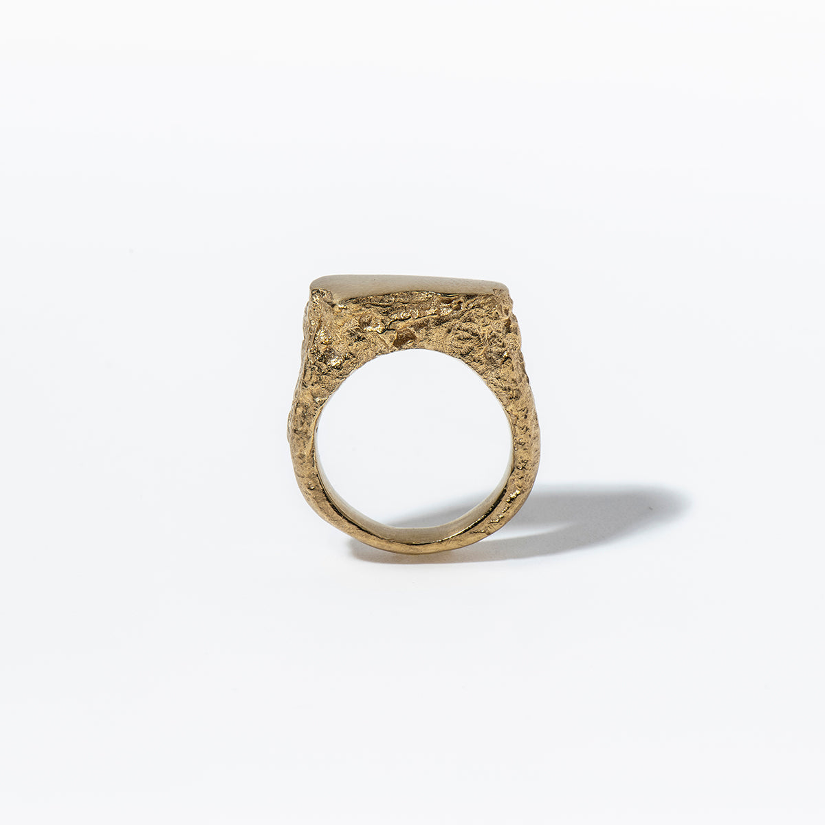 RAISED SIGNET ring