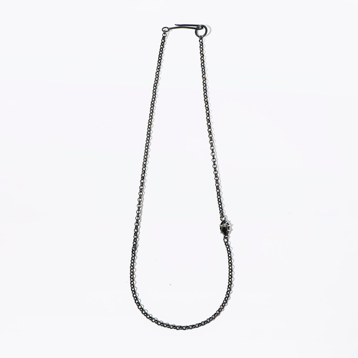STRAY necklace
