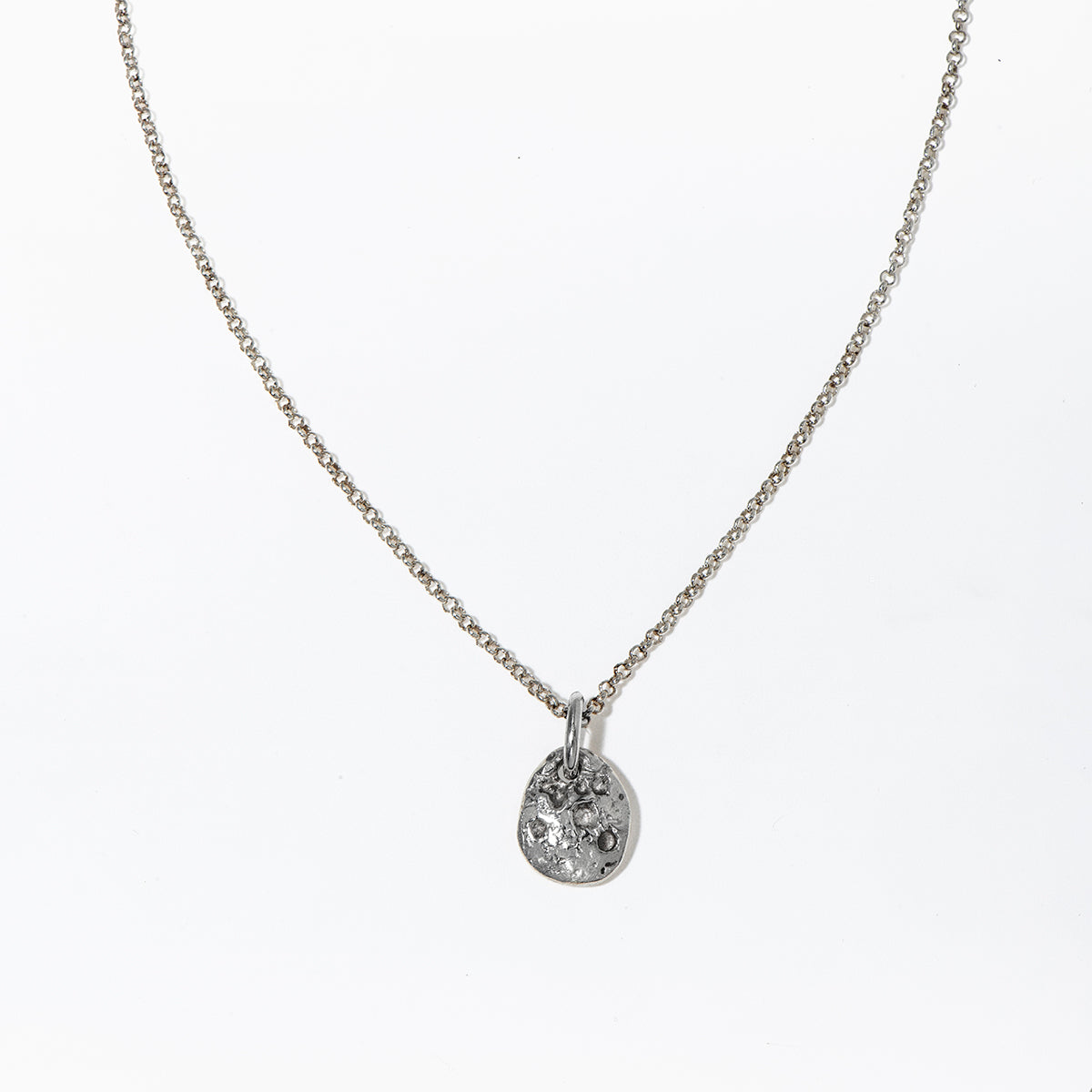 MOTE Necklace