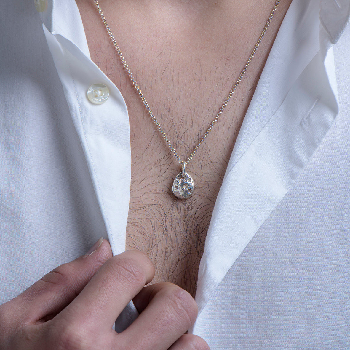 MOTE Necklace